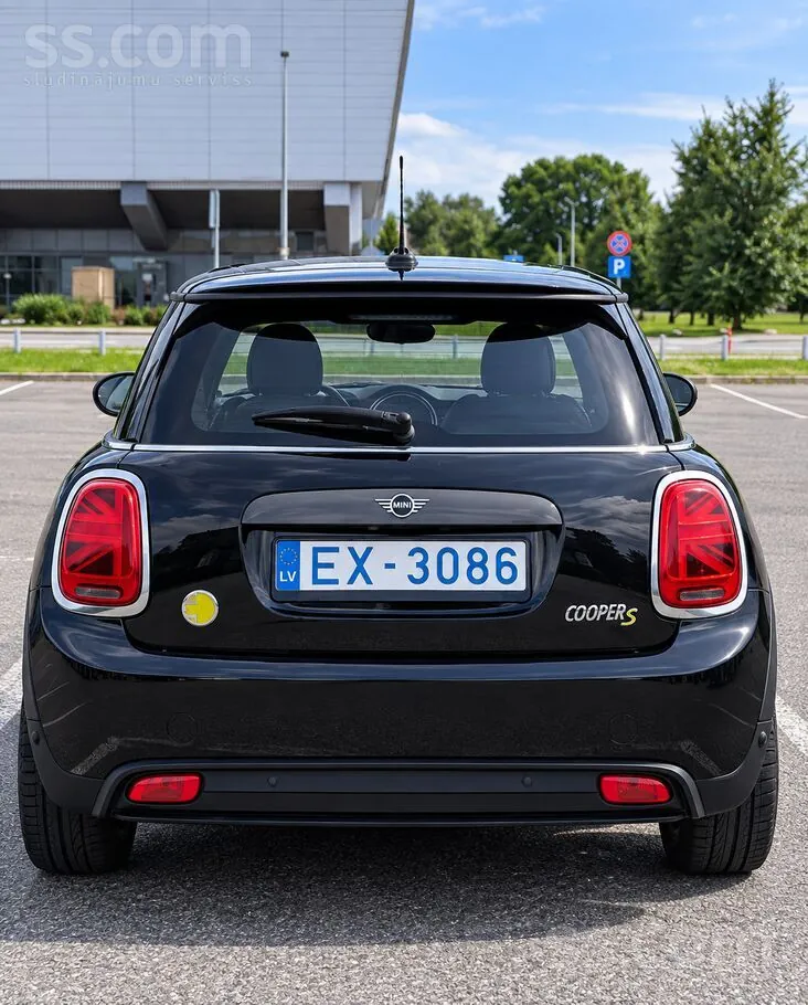 Mini Cooper 2019 photo 2