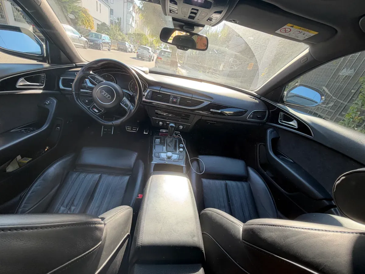Audi A6 Avant 2015 photo 2