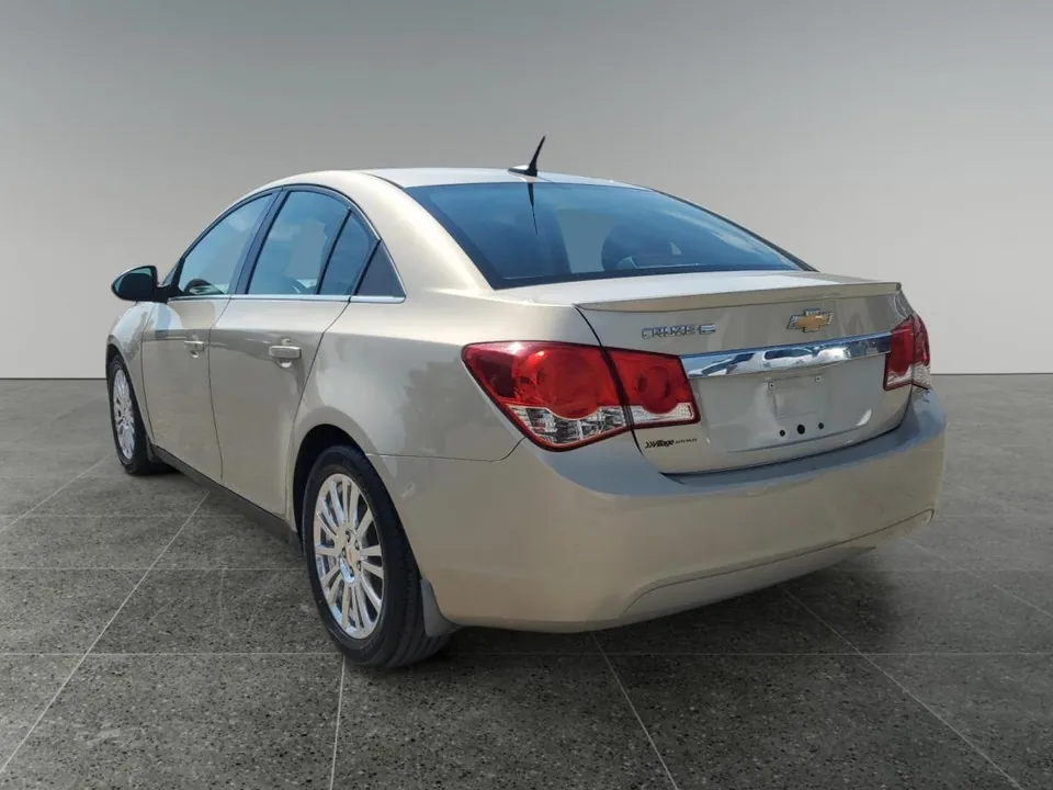 Chevrolet Cruze 2012 photo 3