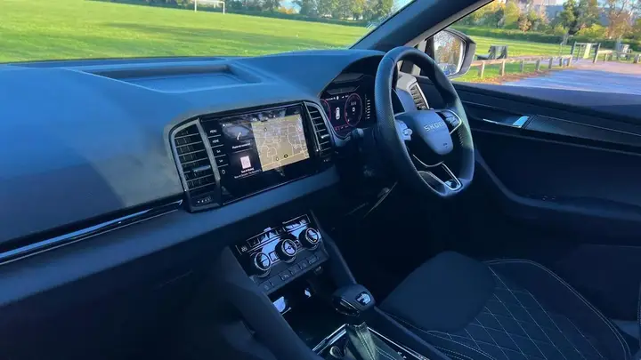 Skoda Karoq 2026 photo 2