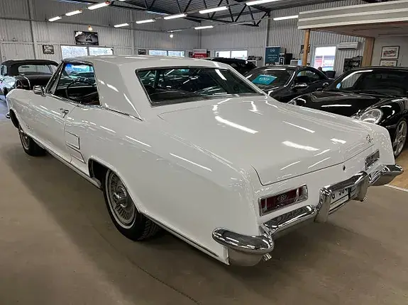Buick Riviera 1964 photo 5