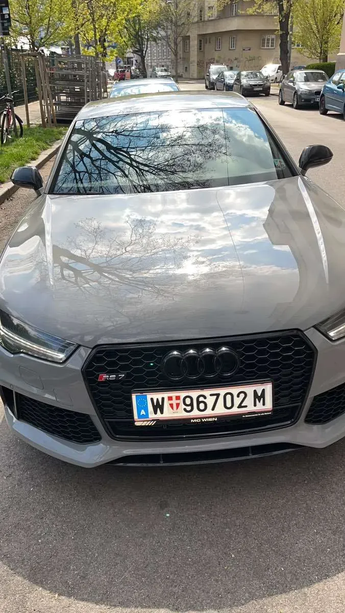 Audi A7 2015 photo 2