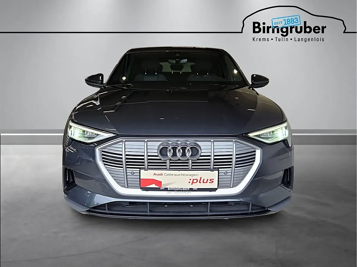 Audi E-Tron 2021 photo 2