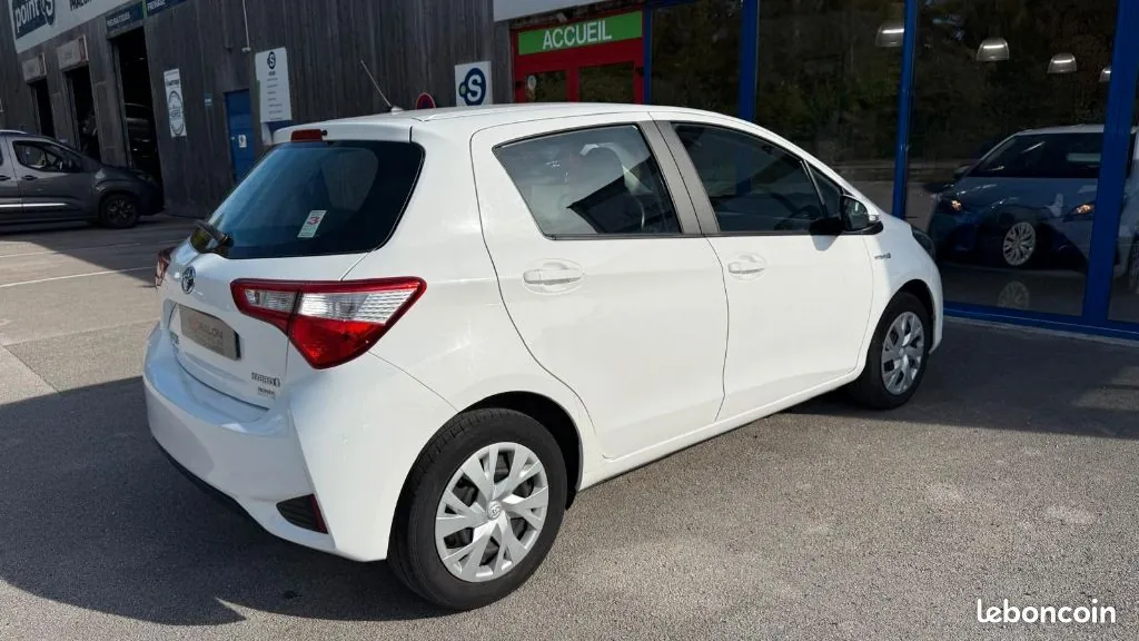 Toyota Yaris 2018 photo 4