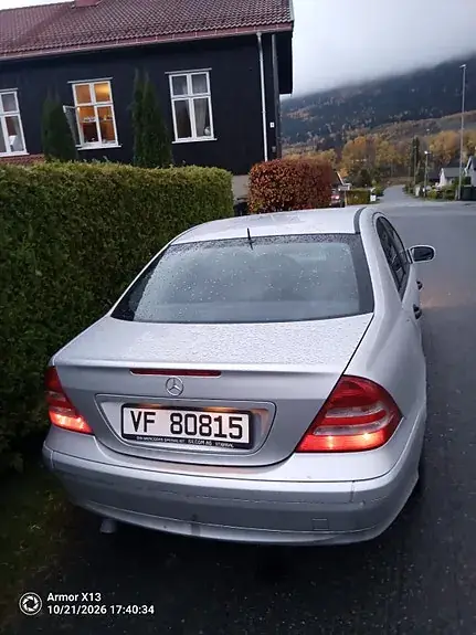 Mercedes-Benz C 200 D 2004 photo 4