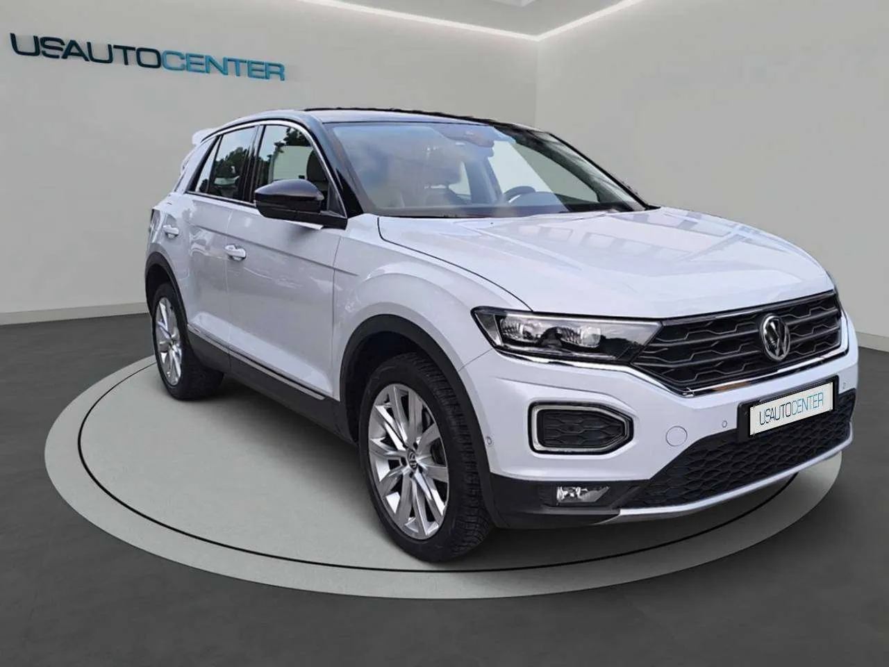 Volkswagen T-Roc 2019 photo 2