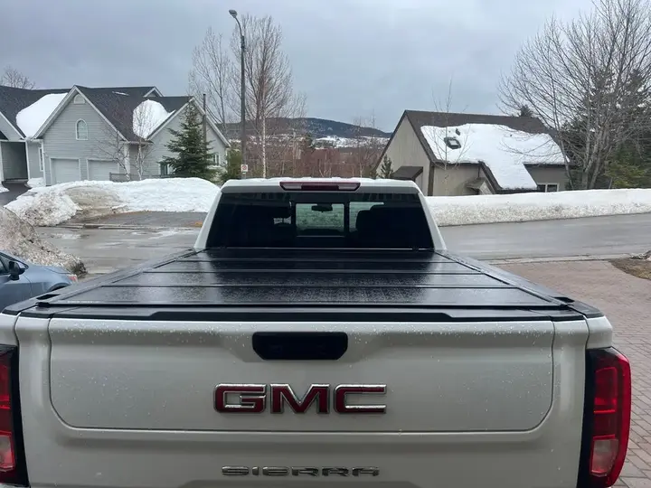 GMC Sierra 1500 2024 photo 3