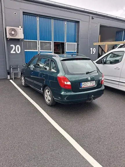 Skoda Fabia 2009 photo 3