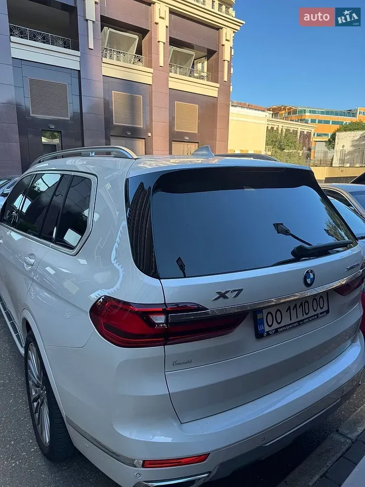 BMW X7