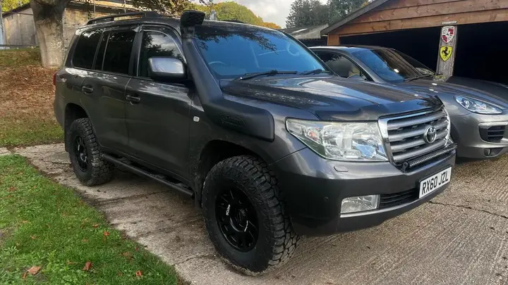 Toyota Land Cruiser