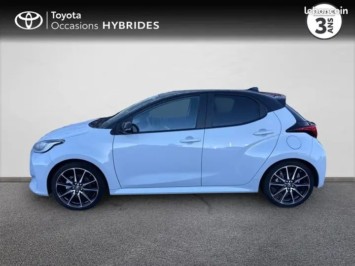 Toyota Yaris 2022 photo 3
