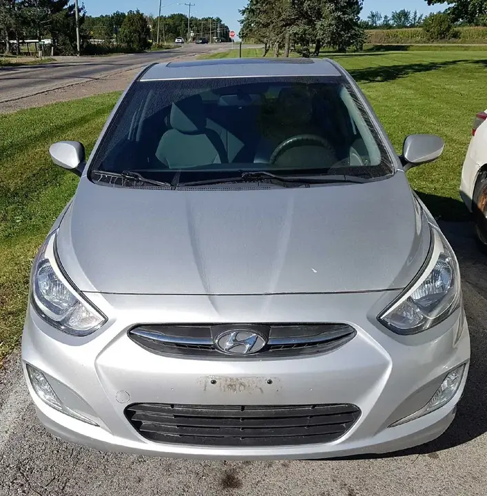 Hyundai Accent 2015 photo 3