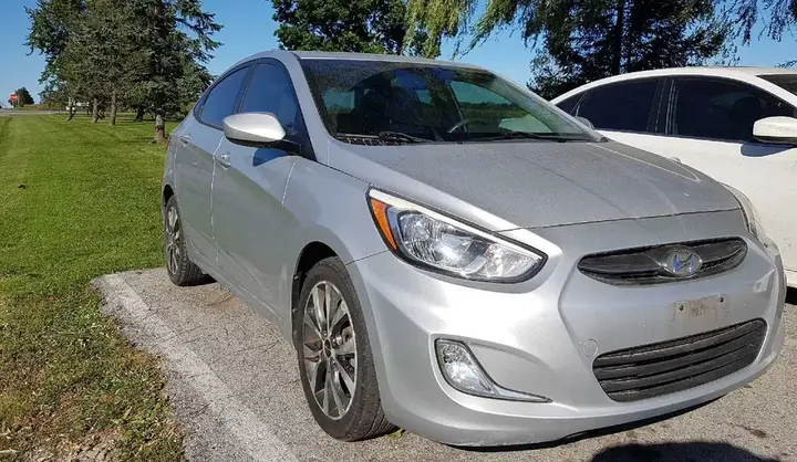 Hyundai Accent 2015 photo 4