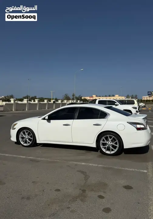 Nissan Maxima
