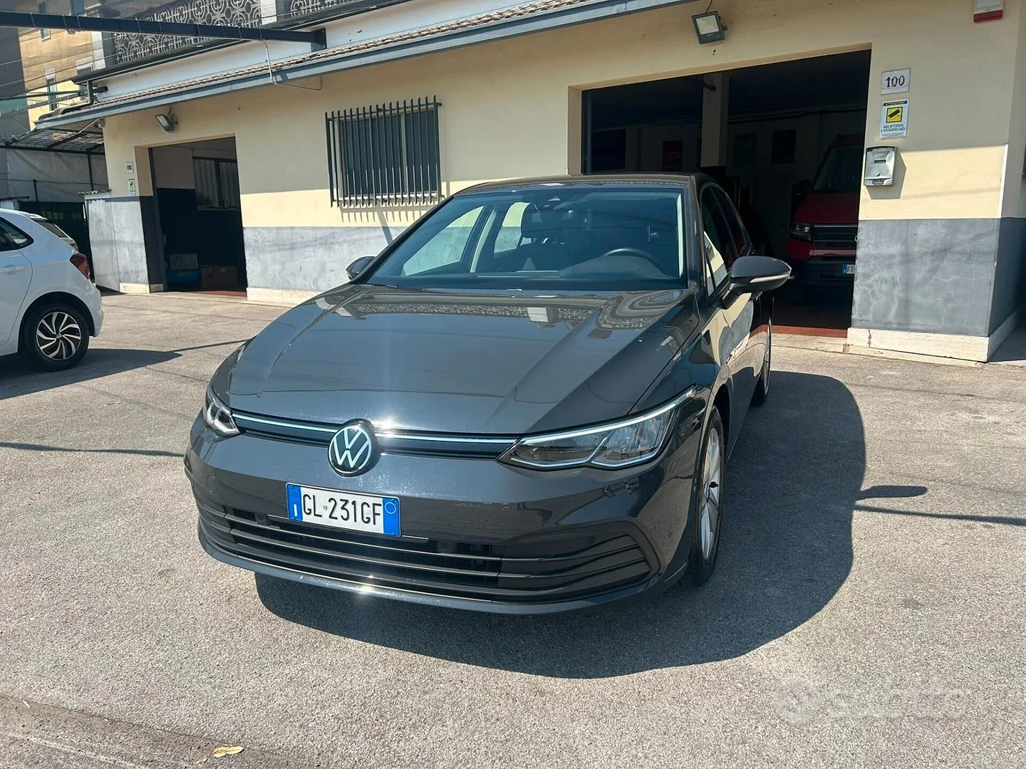 Volkswagen Golf 2022 photo 2