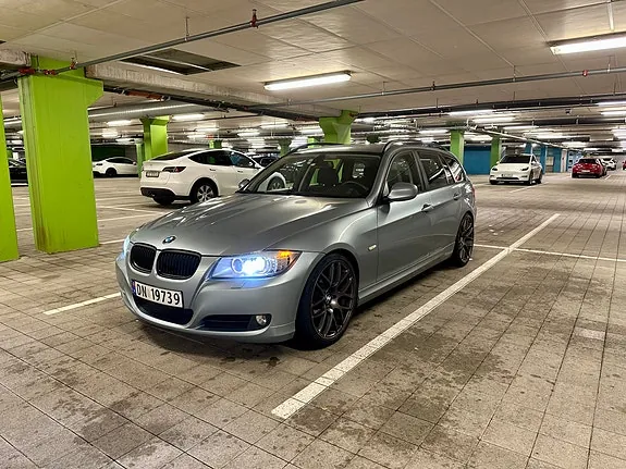 BMW 318D 2009 photo 4