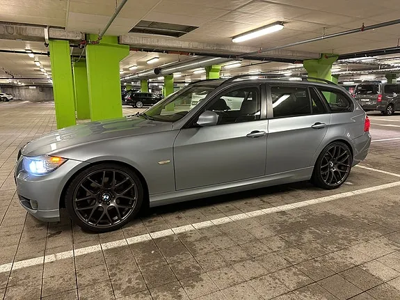BMW 318D 2009 photo 5