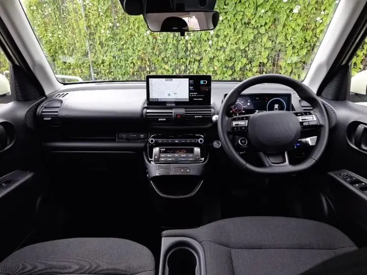 Hyundai Inster 2025 photo 3