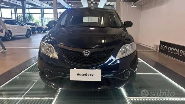Lancia Ypsilon 2018 photo 2