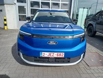 Ford Explorer 2025 photo 2
