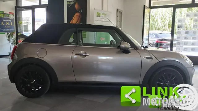 Mini One Cabrio 2019 photo 4