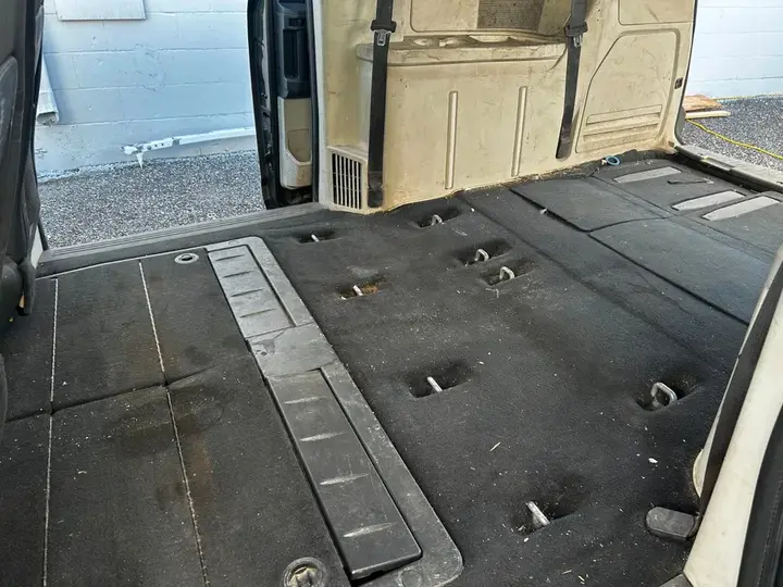 Dodge Grand Caravan 2010 photo 4