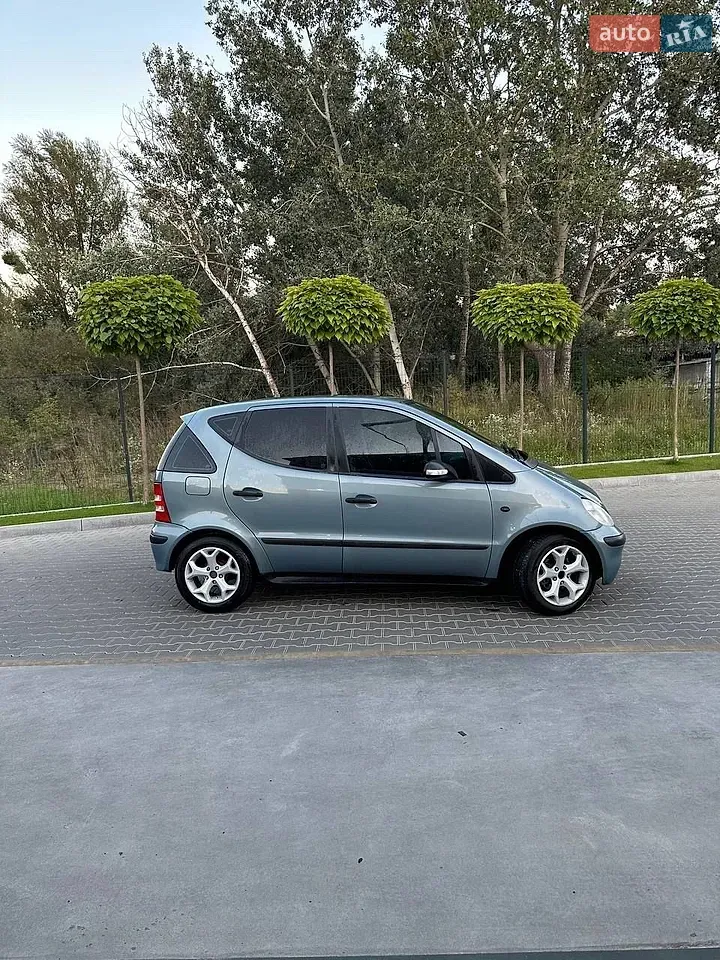 Mercedes-Benz A-Class 2004 photo 2