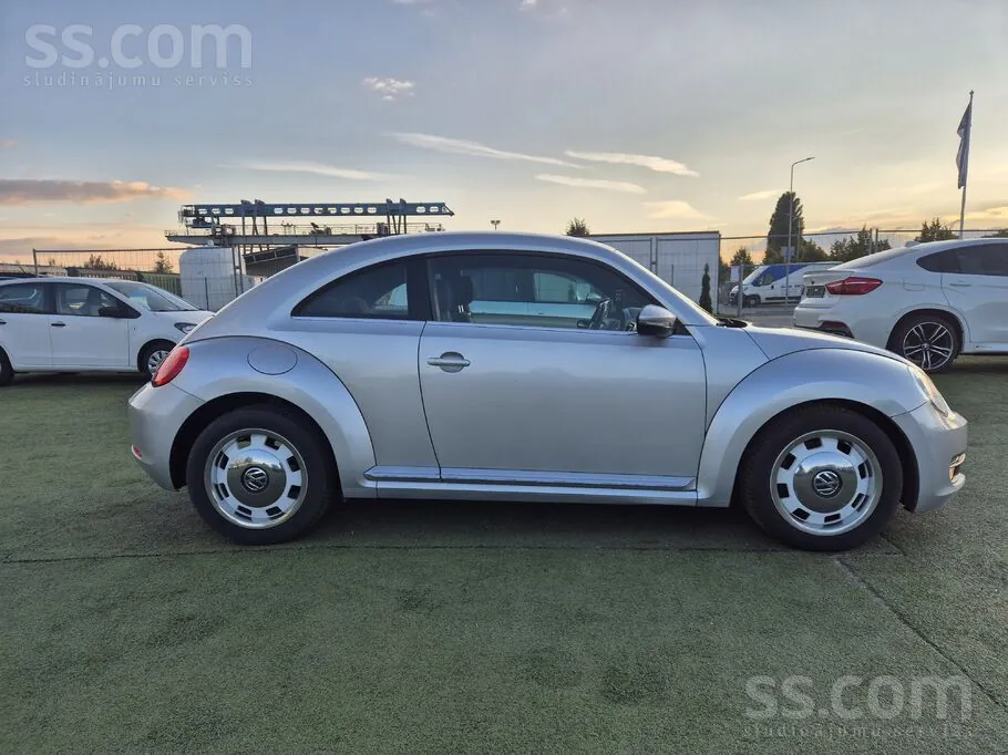 Volkswagen Beetle 2012 photo 4