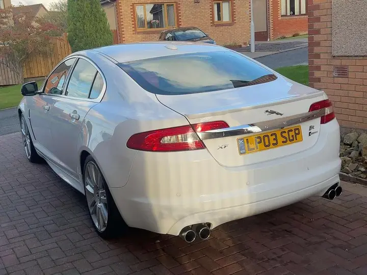 Jaguar Xf 2011 photo 4
