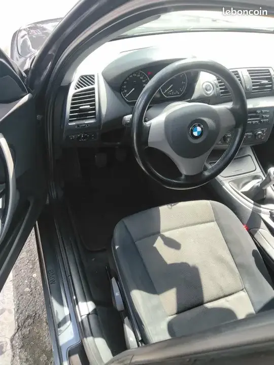 BMW Série 1 2005 photo 3