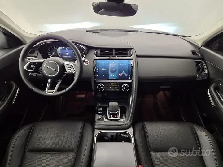 Jaguar E-Pace 2021 photo 4