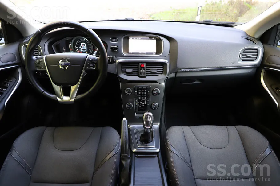 Volvo V40 2014 photo 5