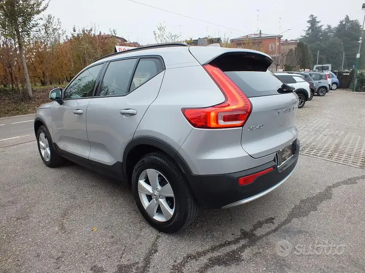 Volvo Xc40 2024 photo 4