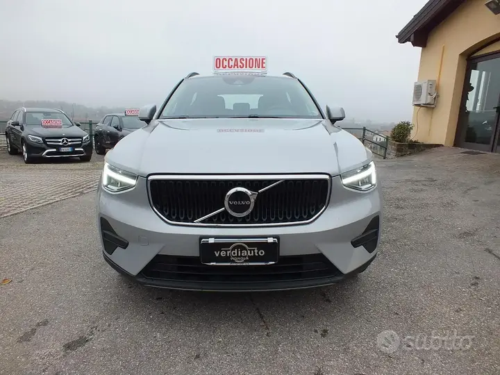 Volvo Xc40 2024 photo 2