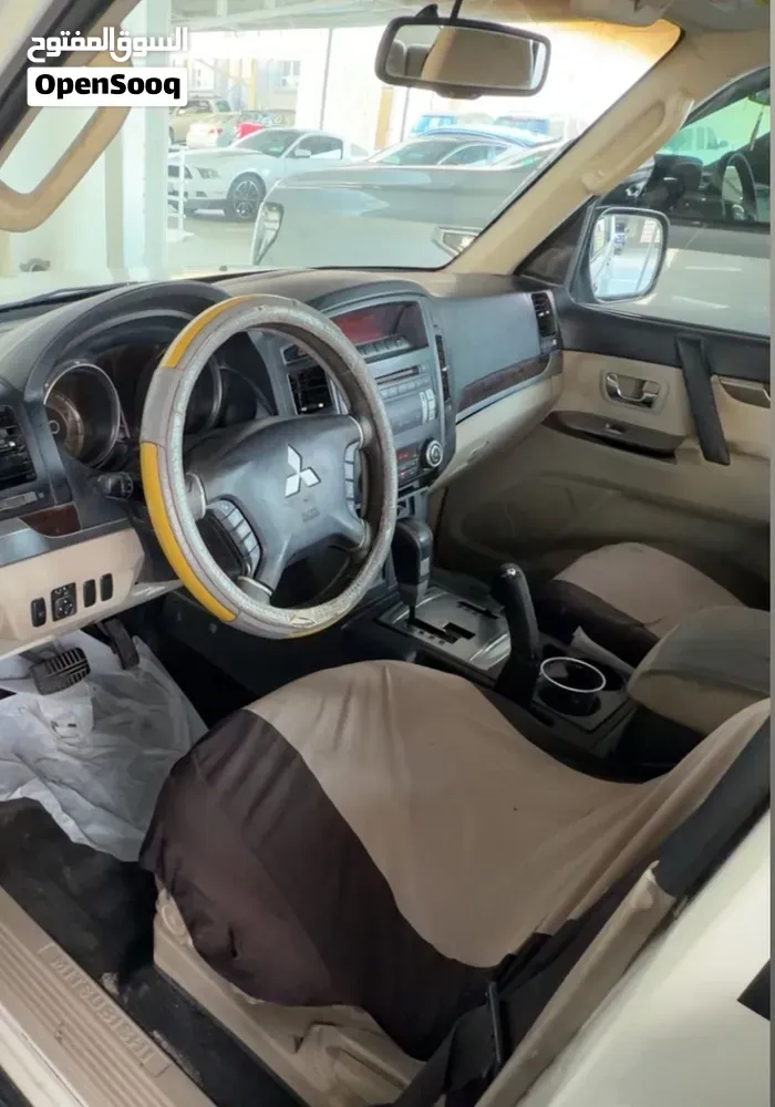 Mitsubishi Pajero 2013 photo 2
