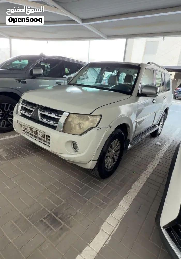 Mitsubishi Pajero 2013 photo 3