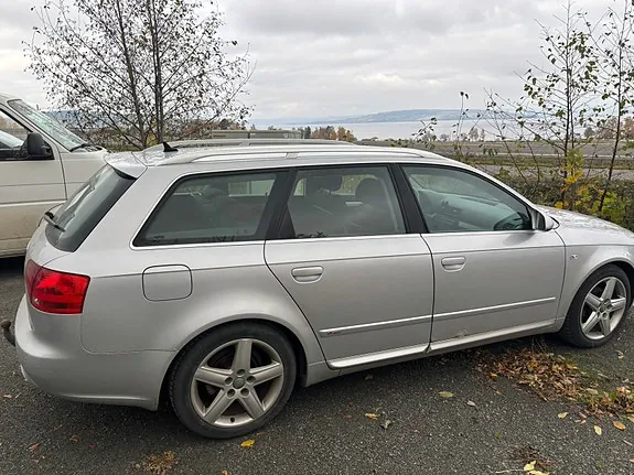 Audi A4 2008 photo 2