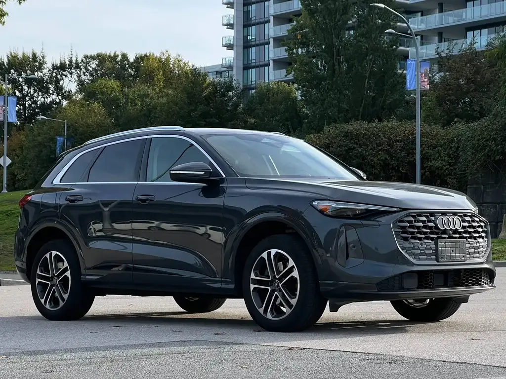 Audi Q5 2025 photo 2