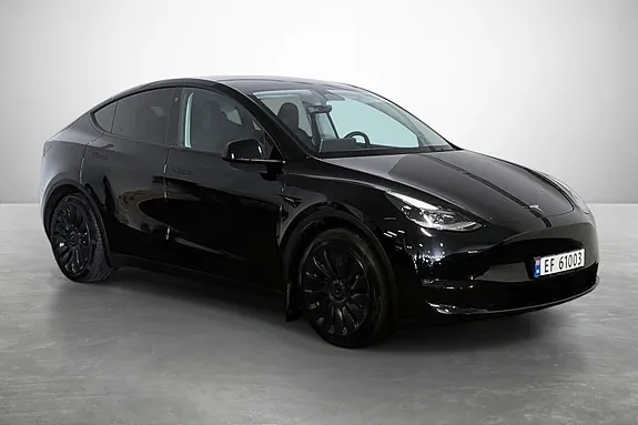 Tesla Model Y 2023 photo 2