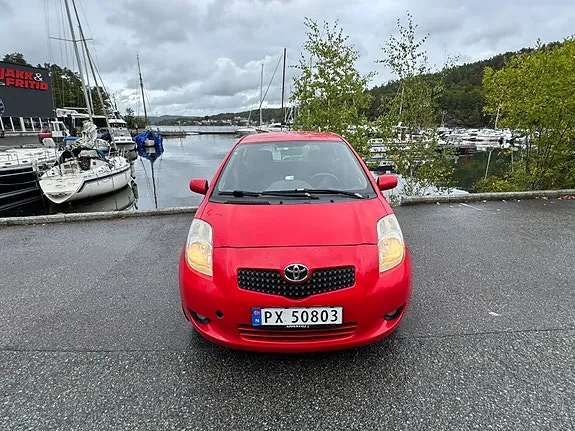 Toyota Yaris 2008 photo 2