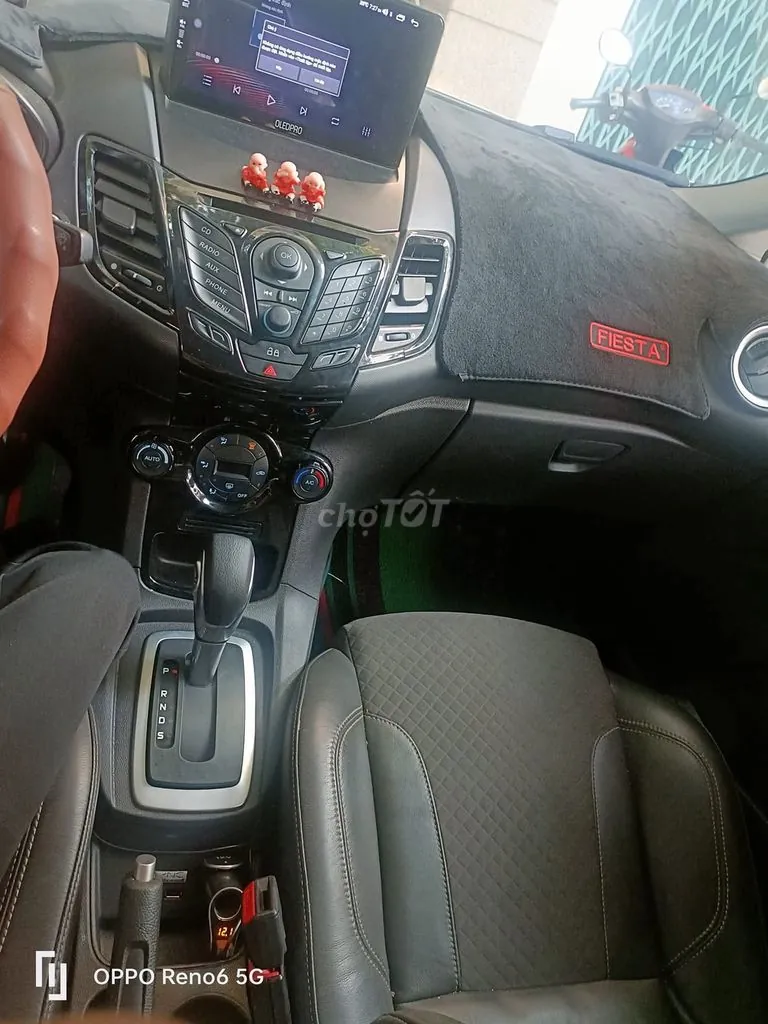 Ford Fiesta 2016 photo 2