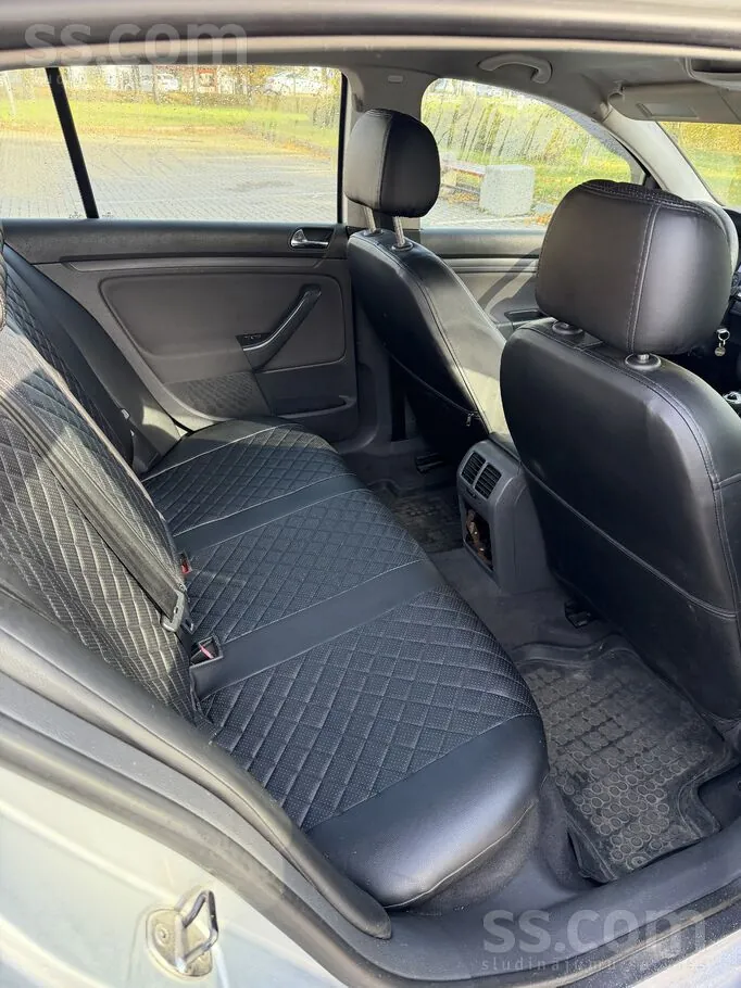 Volkswagen Golf 2004 photo 3