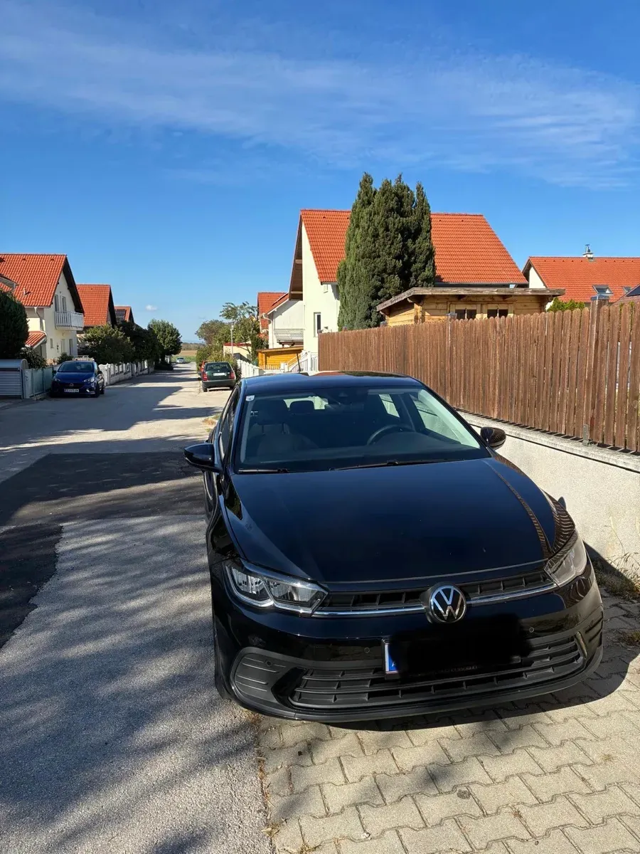 Volkswagen Polo 2023 photo 2
