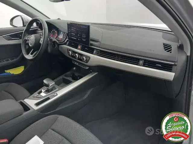 Audi A4 Avant 2023 photo 5
