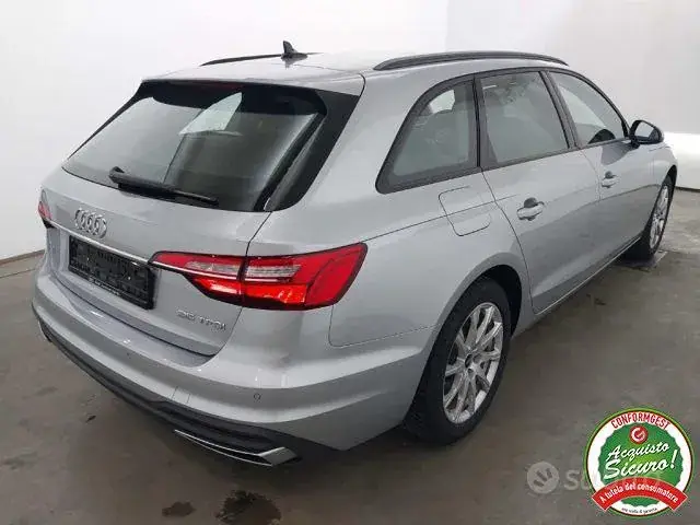 Audi A4 Avant 2023 photo 4