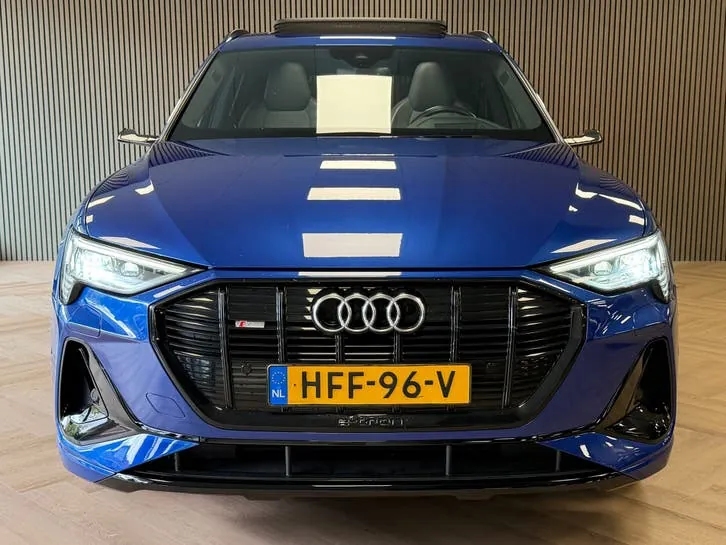 Audi E-Tron 2021 photo 2