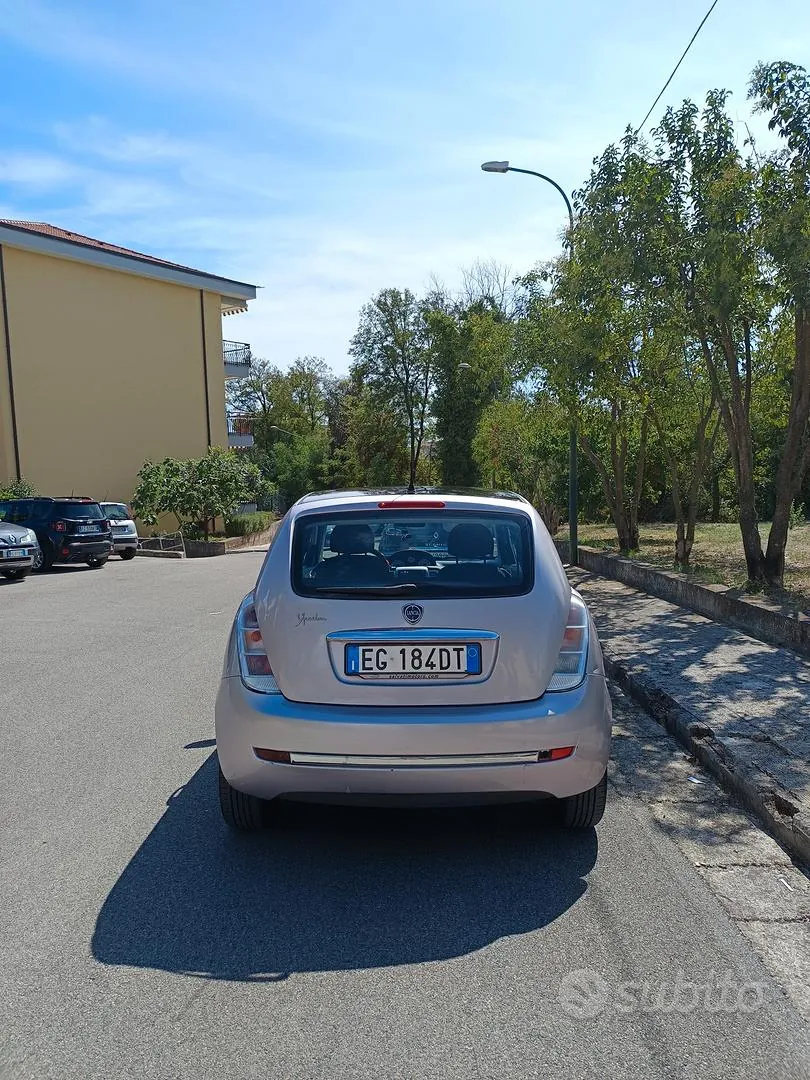 Lancia Ypsilon 2011 photo 3