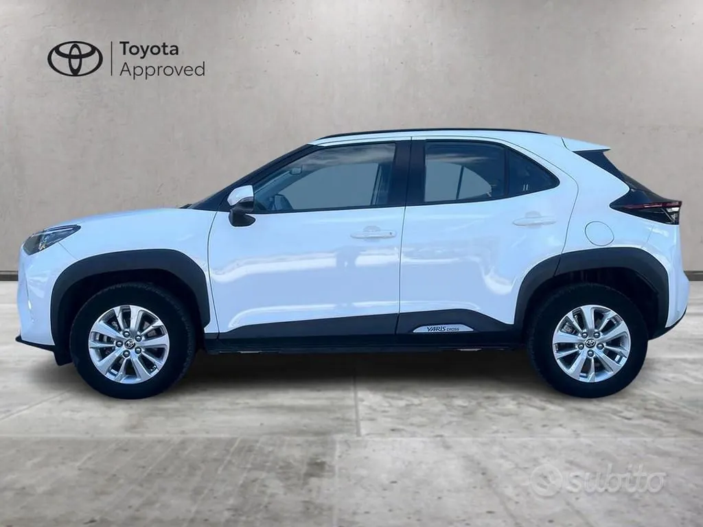 Toyota Yaris Cross 2023 photo 3