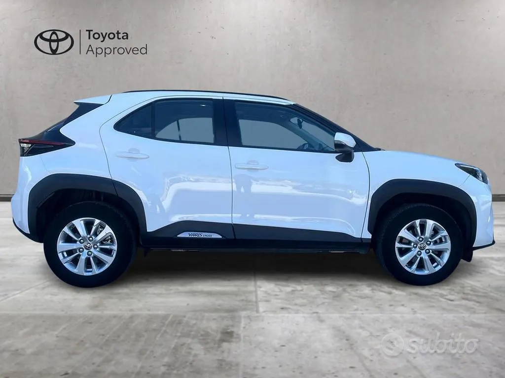 Toyota Yaris Cross 2023 photo 4