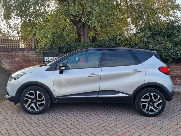 Renault Captur 2017 photo 2